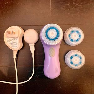 Clarisonic Mia facial cleansing system